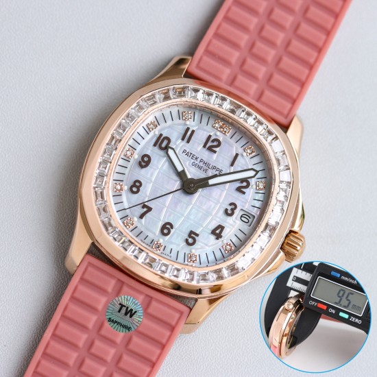 Patek Philippe - Aquanaut Ladies 35.6mm Full Diamond RG/RU Blue TWF A324