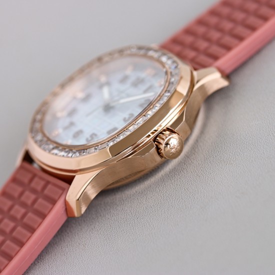 Patek Philippe - Aquanaut Ladies 35.6mm Full Diamond RG/RU Blue TWF A324