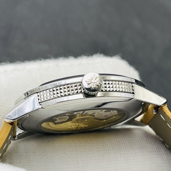 Patek Philippe - Calatrava Ref.5226G-001 40MM SS/LE Black/Num HKF 324SC