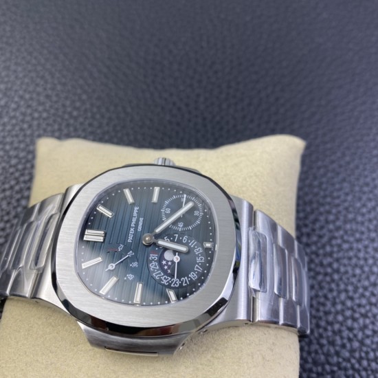 Patek Philippe - Nautilus 40mm 5712 SS/SS Blue/Stk GRF A240
