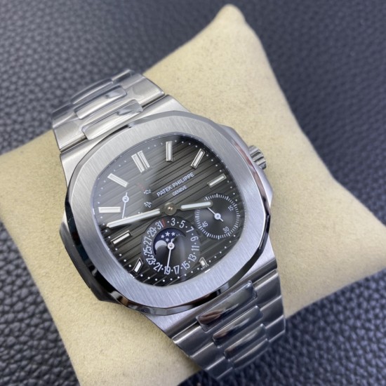 Patek Philippe - Nautilus 40mm 5712 SS/SS Black/Stk GRF A240