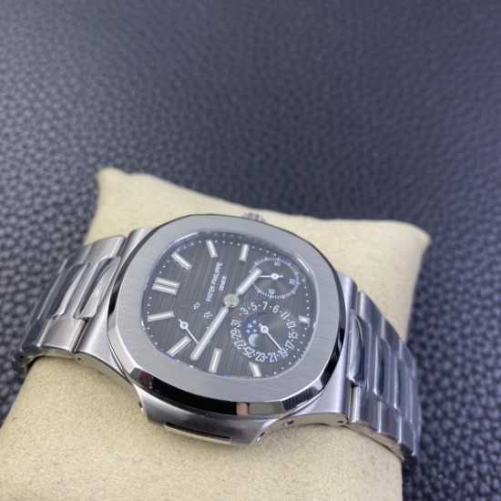 Patek Philippe - Nautilus 40mm 5712 SS/SS Black/Stk GRF A240