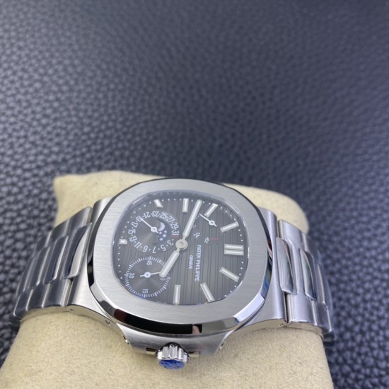 Patek Philippe - Nautilus 40mm 5712 SS/SS Black/Stk GRF A240