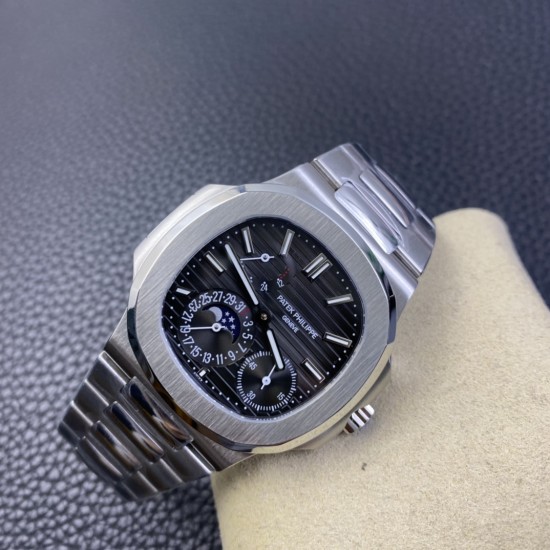 Patek Philippe - Nautilus 40mm 5712 SS/SS Black/Stk GRF A240