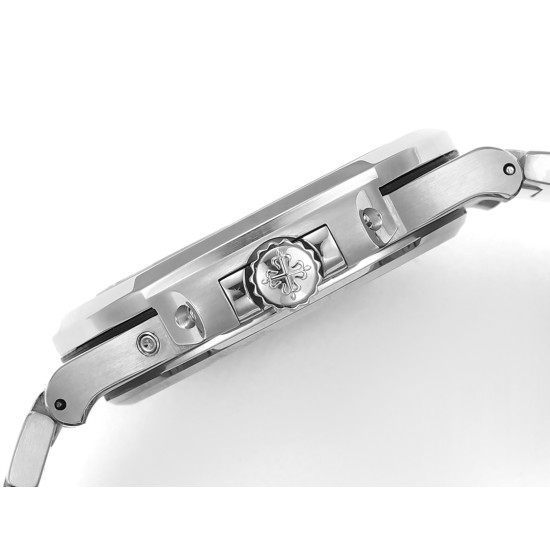 Patek Philippe - Nautilus 40mm 5712 SS/SS Black/Stk GRF A240