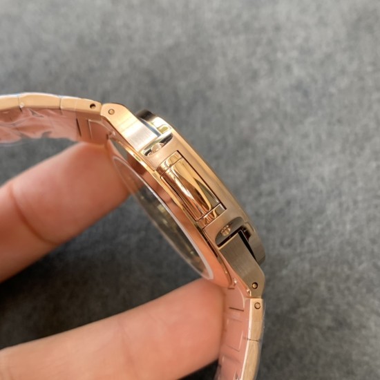 Patek Philippe - Nautilus 7118 35mm RG/RG Rose Gold Dial MSF A324