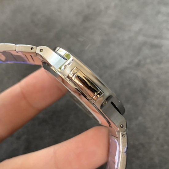 Patek Philippe - Nautilus 7118 35mm Dia SS/SS White Dial MSF 