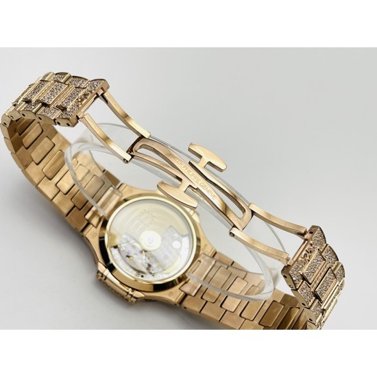 Patek Philippe - Nautilus 7118 35mm Full Diamonds YG/YG Diamonds Dial GRF A324