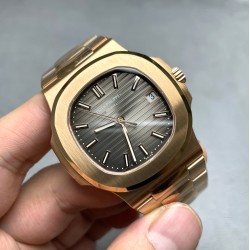 Patek Philippe - Nautilus 5711 40mm RG/RG Grey/Stk PPF A324