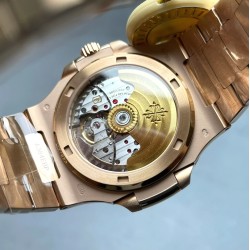 Patek Philippe - Nautilus 5711 40mm RG/RG Grey/Stk PPF A324