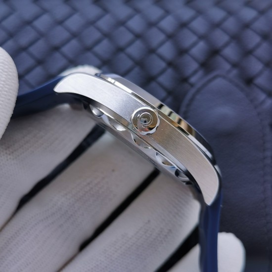 Omega-Aqua Terra 150M 43mm Worldtimer Diamonds SS/RU Blue Dial VSF A8938