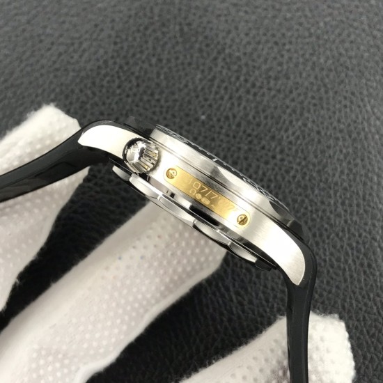  Omega-Seamaster 300m James Bond 007 2019 42mm SS/RU ORF A8806