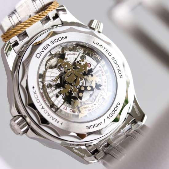  Omega-Seamaster 300m James Bond 007 2019 42mm SS/SS k6F A8806