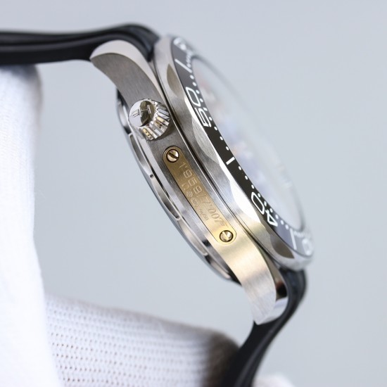  Omega-Seamaster 300m James Bond 007 2019 42mm SS/RU k6F A8806