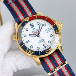  Omega-Seamaster Commander 007 42MM YG/NY White Dial OMF A2507