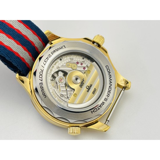  Omega-Seamaster Commander 007 42MM YG/NY White Dial OMF A2507