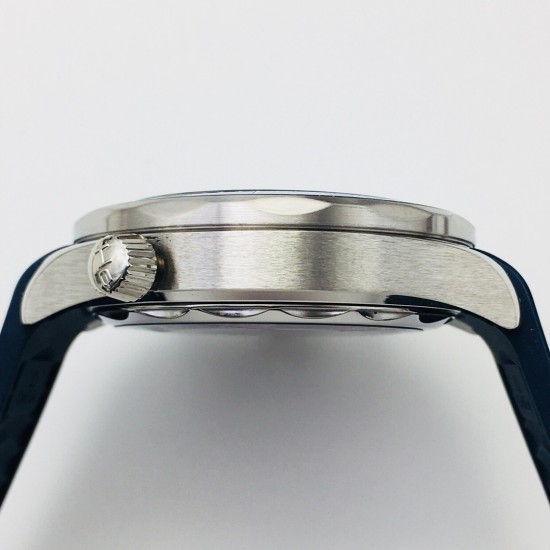  Omega-Seamaster 300M Chronograph 44mm SS/RU Grey Dial TWF A9900