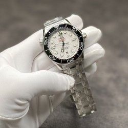  Omega-Seamaster 300m 2019 42mm SS/SS White Dial VSF A8800