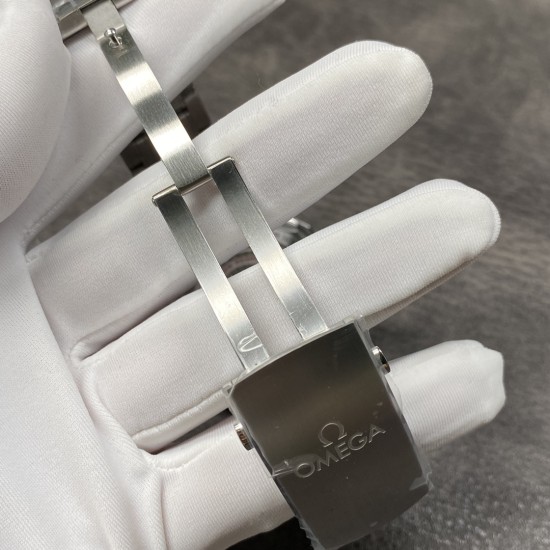  Omega-Seamaster 300m 2019 42mm SS/SS White Dial VSF A8800