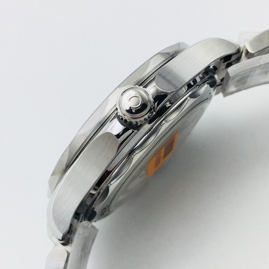  Omega-Seamaster 300m 2025 42mm SS/SS Blue Dial VSF A8800