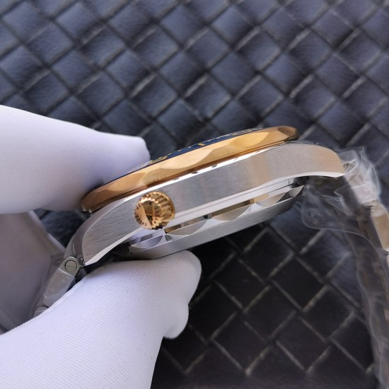  Omega-Seamaster 300m Chronograph 44mm SS/YG/SS Black Dial GDF A9900