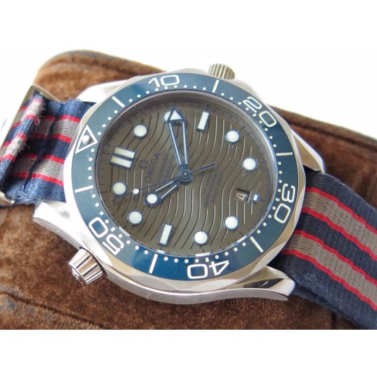  Omega-Seamaster 300m 42mm SS/NY Grey Dial URF A8800