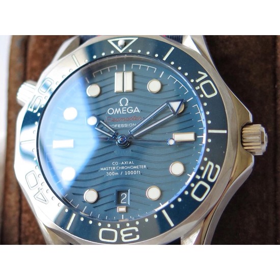  Omega-Seamaster 300m 42mm SS/NY Blue Dial URF A8800