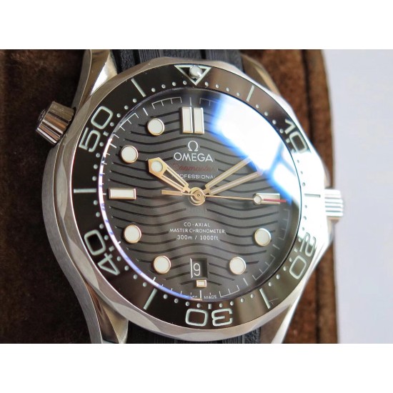  Omega-Seamaster 300m 42mm SS/RU Black Dial URF A8800