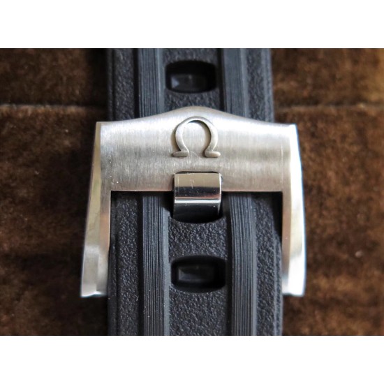  Omega-Seamaster 300m 42mm SS/RU Black Dial URF A8800