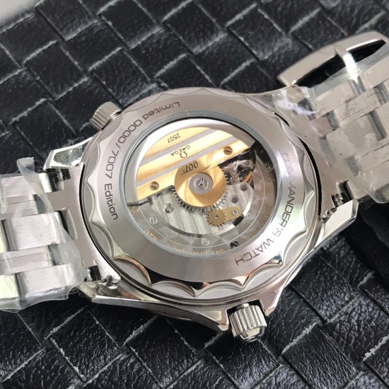  Omega-Seamaster 300m 42mm SS/SS Black Dial URF A8800