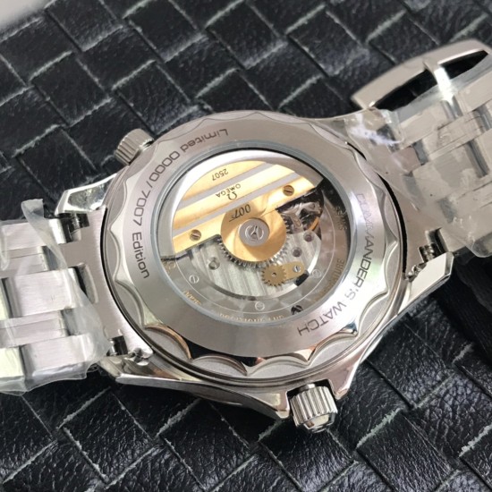  Omega-Seamaster 300m 42mm SS/SS Black Dial URF A8800