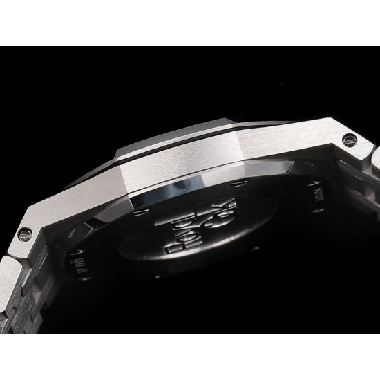 Audemars Piguet-Royal Oak Ladies 67650 33mm SS/SS White TKF Swiss Qtz