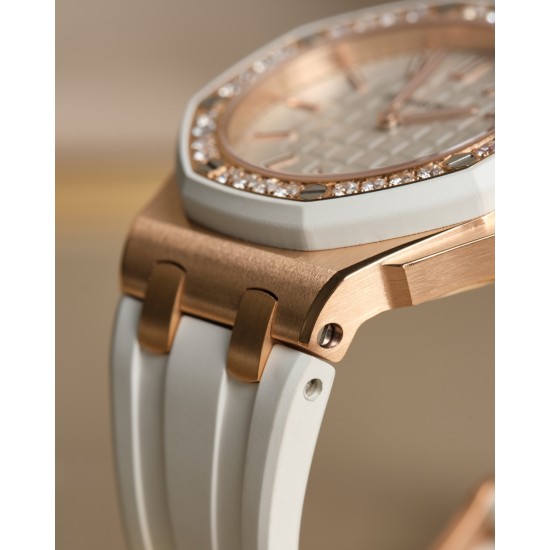 Audemars Piguet-Royal Oak Ladies 37mm SS/RU Diamond/White Swiss Qtz