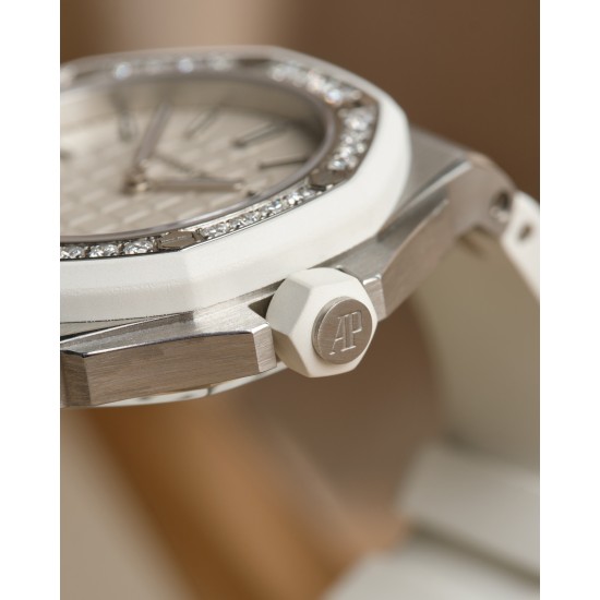 Audemars Piguet-Royal Oak Ladies 37mm SS/RU Diamond/White Swiss Qtz