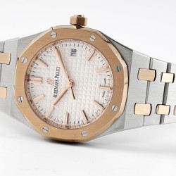 Audemars Piguet-Royal Oak 77350 Ladies 34mm RG/SS White Dial 8F A5800