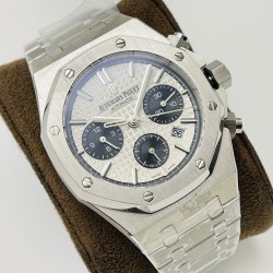 Audemars Piguet-Royal Oak Chrono 26331ST 41mm SS/SS White/Blk JFS A7750
