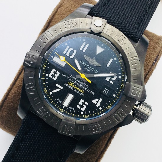 Breitling-Avenger II GMT BlackSteel DLC/TI/NY Black OXF V2 A2836