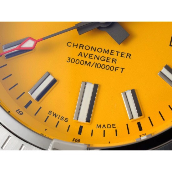 Breitling-Avenger 43mm SS/SS Yellow/Stk TF A2824