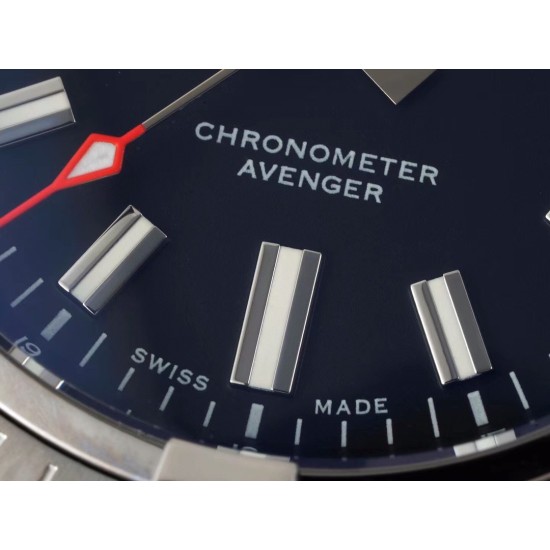 Breitling-Avenger 43mm SS/NY Black/Stk TF A2824