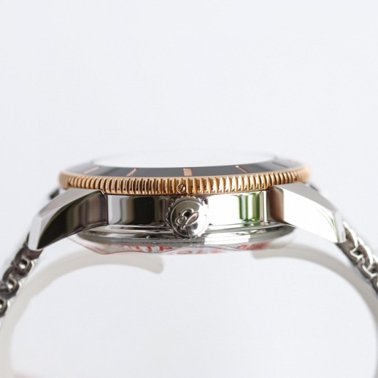 Breitling-Superocean Heritage II 42mm RG/SS Blk GF V2 A2824