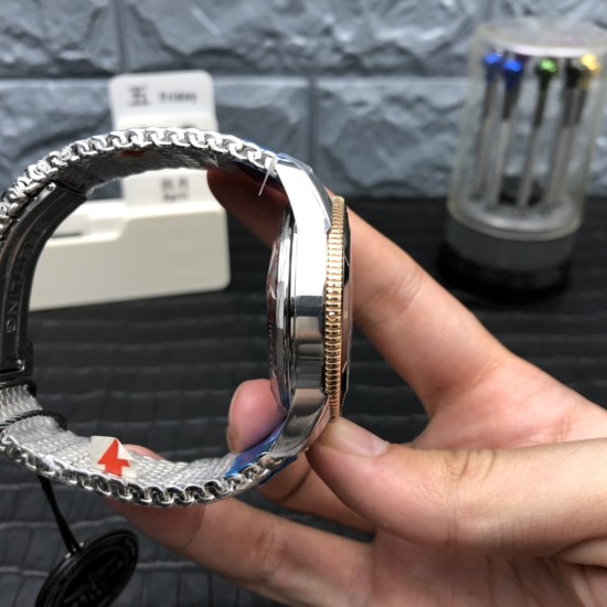 Breitling-Superocean Heritage II 42mm RG/SS Blk GF V2 A2824