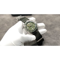 Breitling-Superocean 44mm SS/NY Green TF Asia 2824