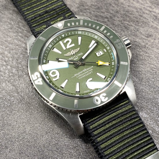 Breitling-Superocean 44mm SS/NY Green TF Asia 2824