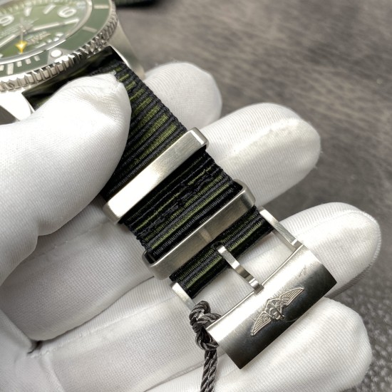 Breitling-Superocean 44mm SS/NY Green TF Asia 2824