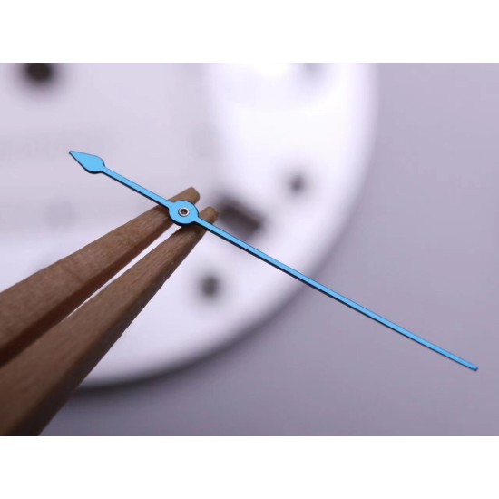 Cartier-Pasha Ladies 35mm V9F-Details Of Accessories Display