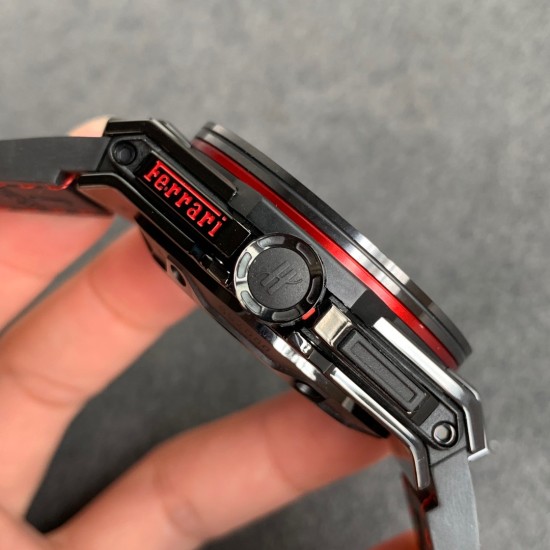 Hublot-Big Bang Ferrari 45mm Ceramic/TI Grey/LE V6 HUB1288