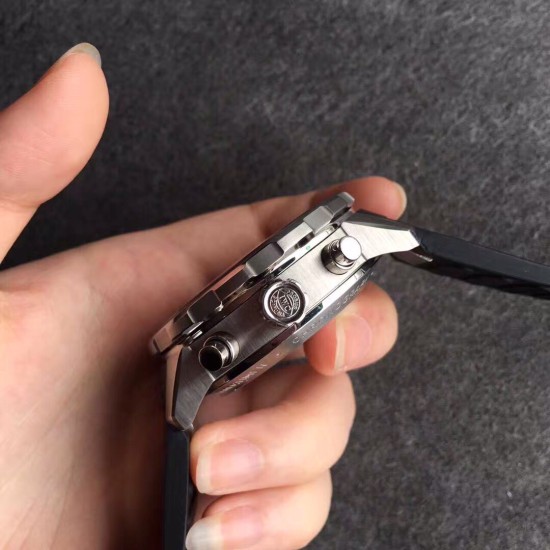 IWC-Aquatimer Chrono 44mm Black/Stk SS/RU V6F A7750