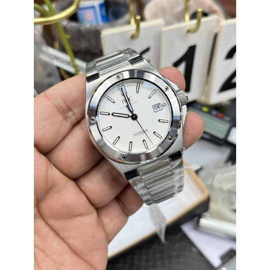IWC-Ingeniuer Automatic 40mm SS/SS Patterned White Dial V7F A2892