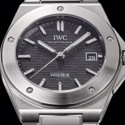 IWC-Ingeniuer Automatic 40mm SS/SS Patterned Black Dial GHF A9015