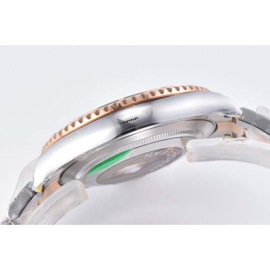 Rolex-Yacht-Master 126621 40mm SS/RG Black/Dot Clean VR3235